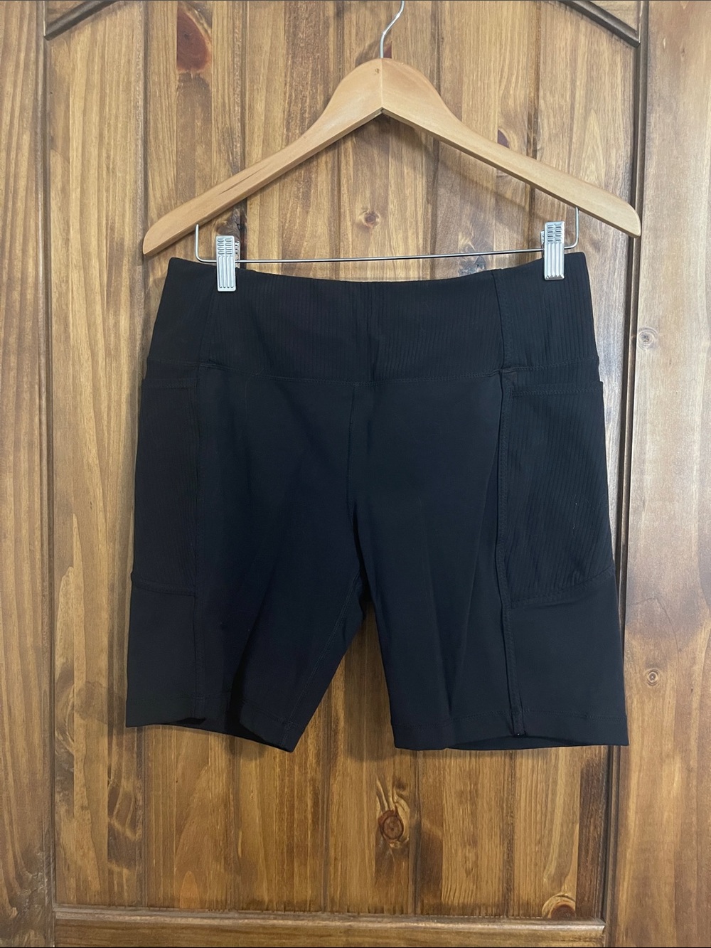 Mondetta Black High-Rise Bike Shorts with Side Pockets
